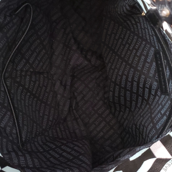 Steve Madden Large Shoulder Bag - Picture 4 of 6